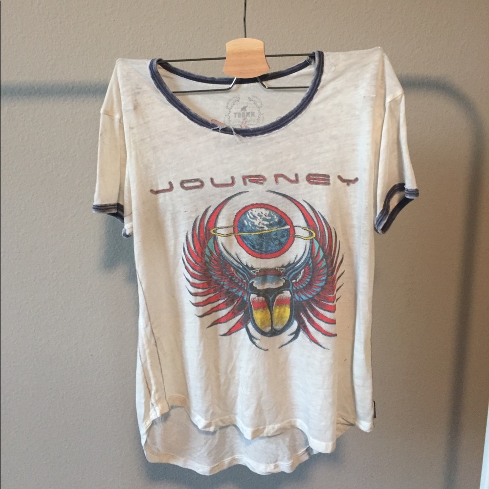 Journey Graphic Band T-shirt